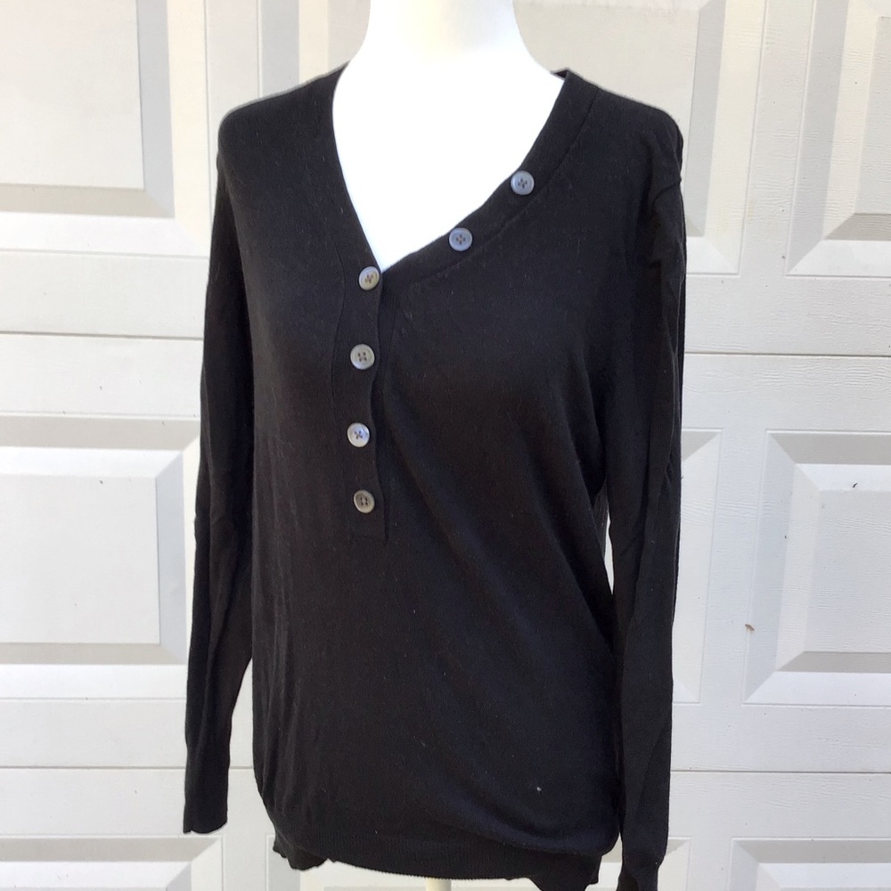 GAP Sweater Womens M Black V-Neck Button Accent Silk Blend Long Sleeve Pullover
